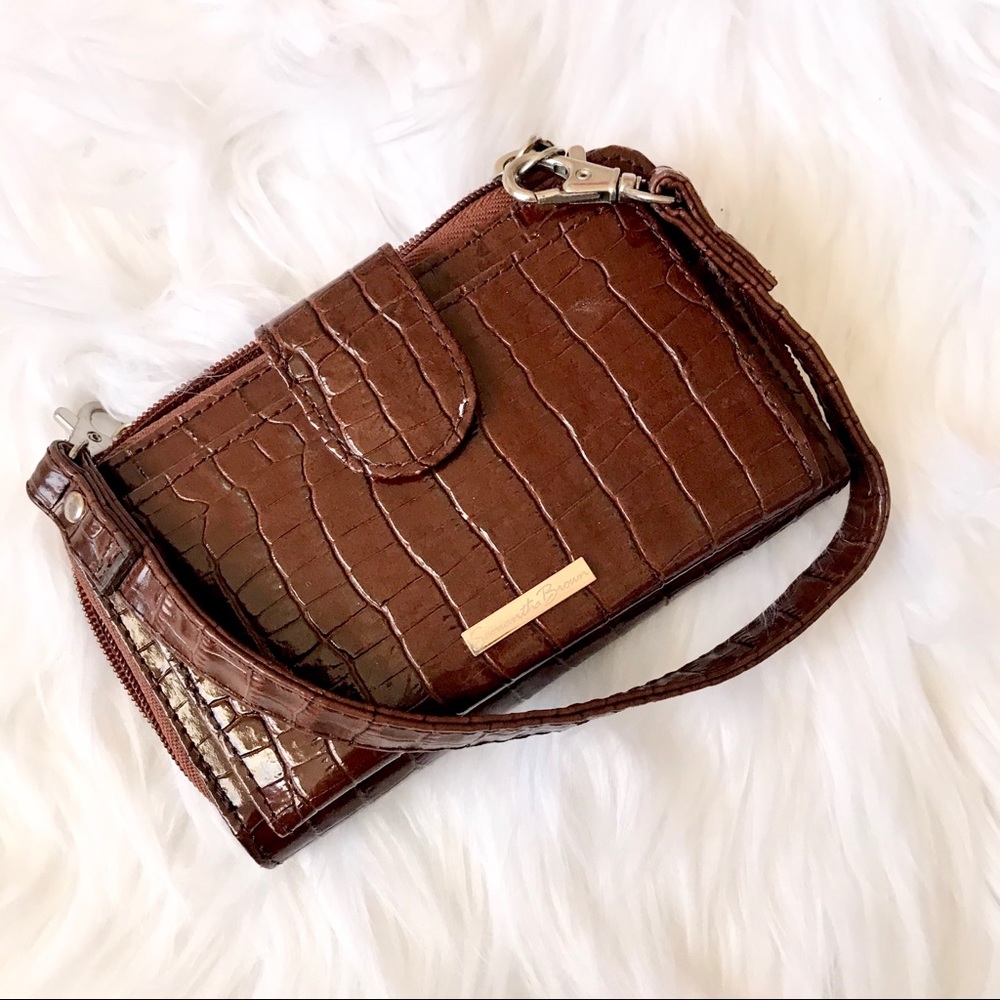 Samantha Brown Phone Wallet Wristlet